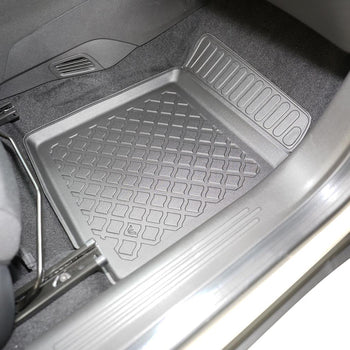 Gummimatten mit hohem Rand Alfa Romeo Junior Hybrid, baujahr 04.2024 - bis heute, karosserie suv | 603776