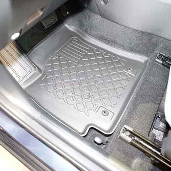 Gummimatten mit hohem Rand Hyundai Kona II Hybrid, baujahr 04.2023 - bis heute, karosserie suv entspricht nicht dem elektromodell | 604223