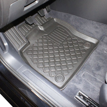 Gummimatten mit hohem Rand Volkswagen Passat B8, baujahr 12.2014 - bis heute, karosserie kombi inklusive facelift | 603412