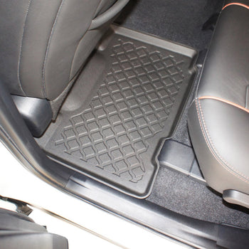 Gummimatten mit hohem Rand Toyota RAV4 IV, baujahr 03.2013 - 12.2018, karosserie suv #1