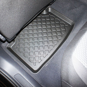 Gummimatten mit hohem Rand Volkswagen Passat B8, baujahr 12.2014 - 12.2021, karosserie limousine inklusive facelift | 603412