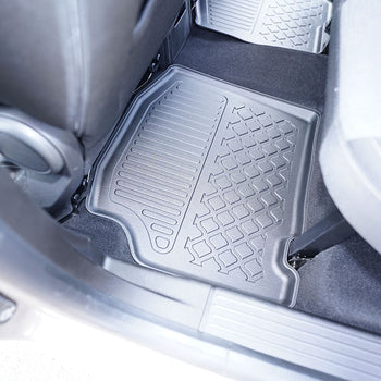 Gummimatten mit hohem Rand Nissan Townstar Combi, baujahr 01.2022 - bis heute, karosserie van kürzer und langer radstand, entspricht nicht dem elektromodell | 604009