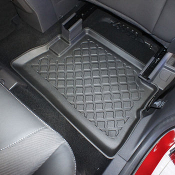 Gummimatten mit hohem Rand Ford Kuga II, baujahr 02.2013 - 03.2020, karosserie suv #1