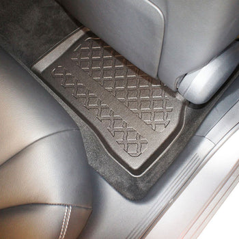 Gummimatten mit hohem Rand Mercedes C-Klasse W205, baujahr 03.2014 - 11.2020, karosserie limousine #2