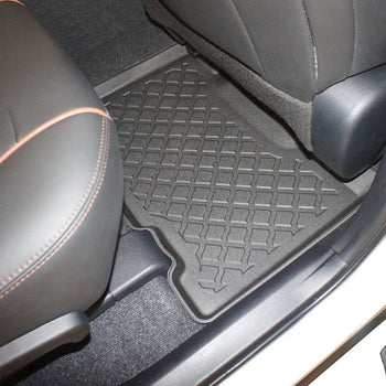 Gummimatten mit hohem Rand Toyota RAV4 IV, baujahr 03.2013 - 12.2018, karosserie suv #1