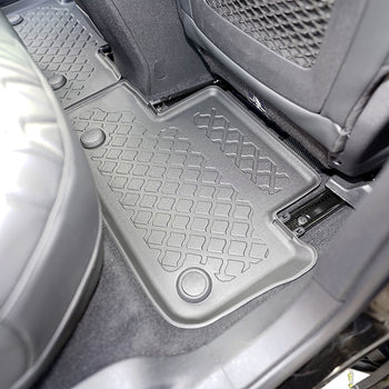 Gummimatten mit hohem Rand Peugeot 3008 II Hybrid, baujahr 09.2019 - bis heute, karosserie suv inklusive facelift, mit focal hi-fi-system | 603581