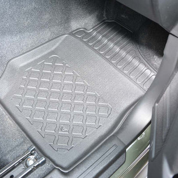 Gummimatten mit hohem Rand Suzuki Jimny II, baujahr 10.2018 - bis heute, karosserie suv entspricht dem pro-modell (2 sitzplätze), schaltgetriebe | 653596