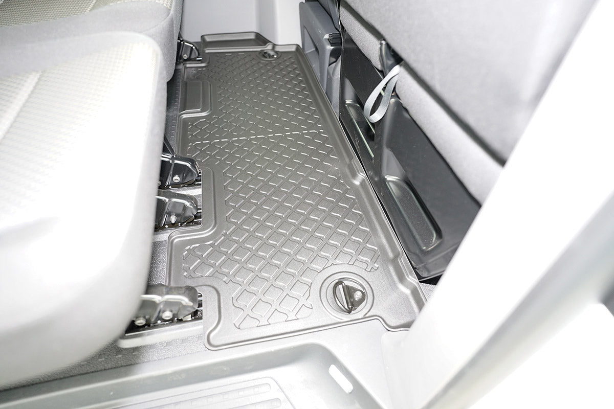 Precies passende rubberen vloermatten geschikt voor VW T6.1 Transporter/Caravelle vanaf 2019 | 2 rijen Precies passende rubberen vloermatten geschikt voor VW T6.1 Transporter/Caravelle vanaf 2019 | 2 rijen