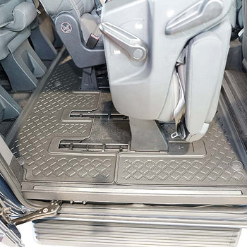 Gummimatten mit hohem Rand Ford Tourneo Custom, baujahr 01.2013 - 2018, karosserie van radstand l1 und l2, schaltgetriebe und automatikgetriebe, 3. sitzreihe | 693145