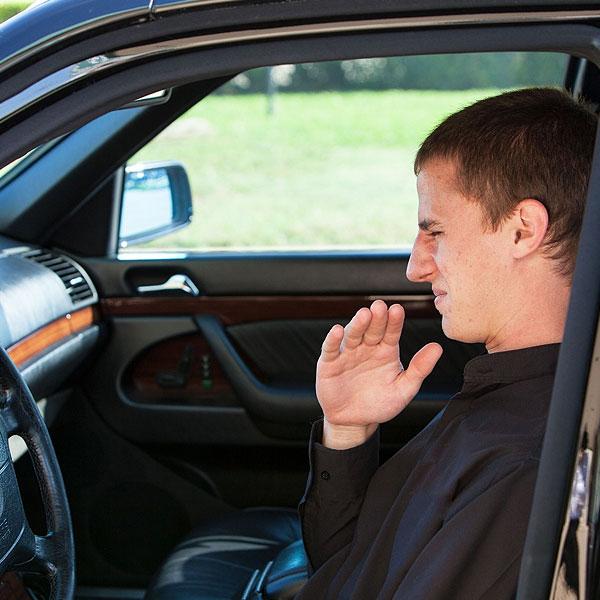 GERUCHLOSES MATERIAL, GUT BEARBEITET, EINFACH ZU REINIGEN