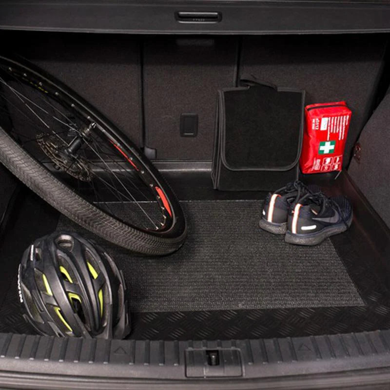 GUT BEARBEITETES UND GERUCHLOSES MATERIAL