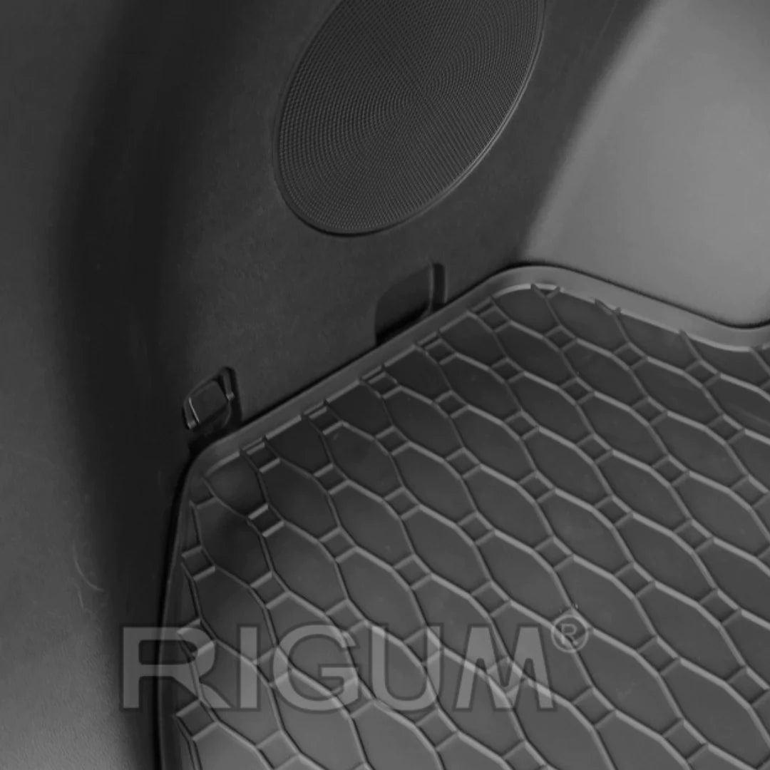 GUT BEARBEITETES UND GERUCHLOSES MATERIAL