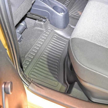 Gummimatten mit hohem Rand Toyota Yaris III Hybrid, baujahr 2015 - 08.2020, karosserie schrägheck, hybrid #1 - 8